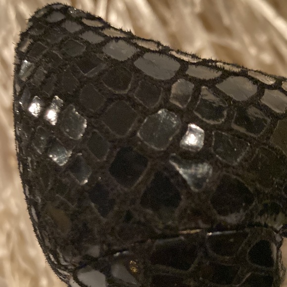 J. Renee Black Gold Lion Shoes Sz 10M - Picture 16 of 16